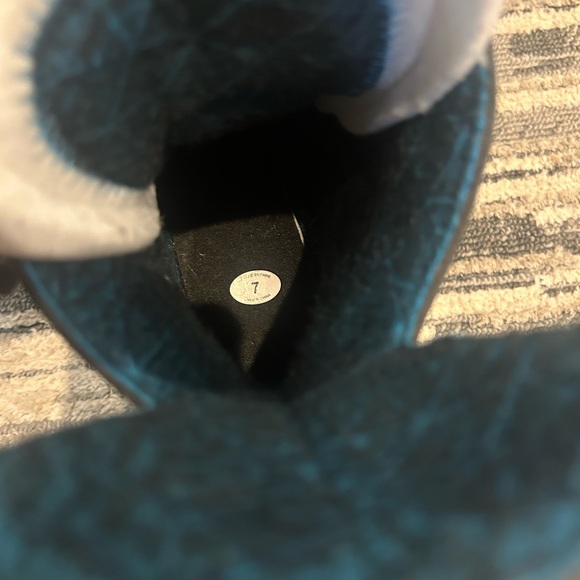 Bauer size 7 skates adult - Picture 2 of 2